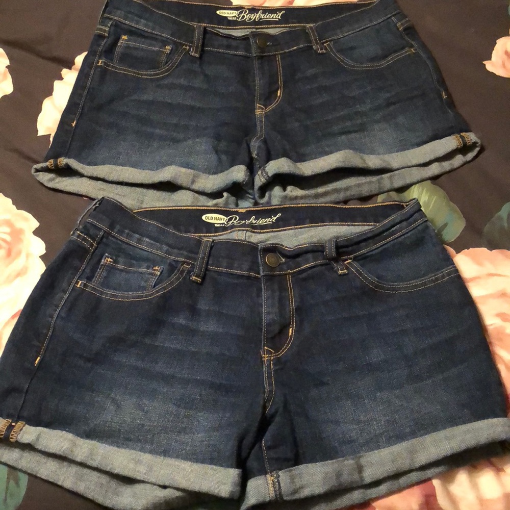 NWOT Old Navy boyfriend jean short pair